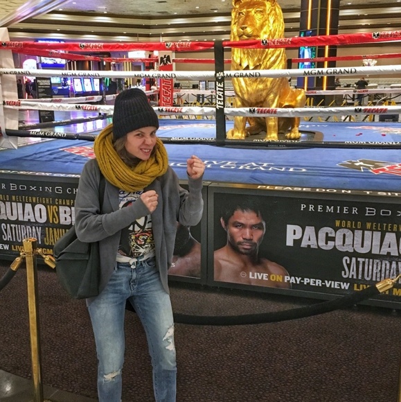 Meet your Posher, Lori - Picture 4 of 4